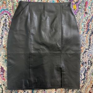 VINTAGE Leather Skirt Sz 6 80’s AMAZING Black Lined HIGH Waist PERFECT